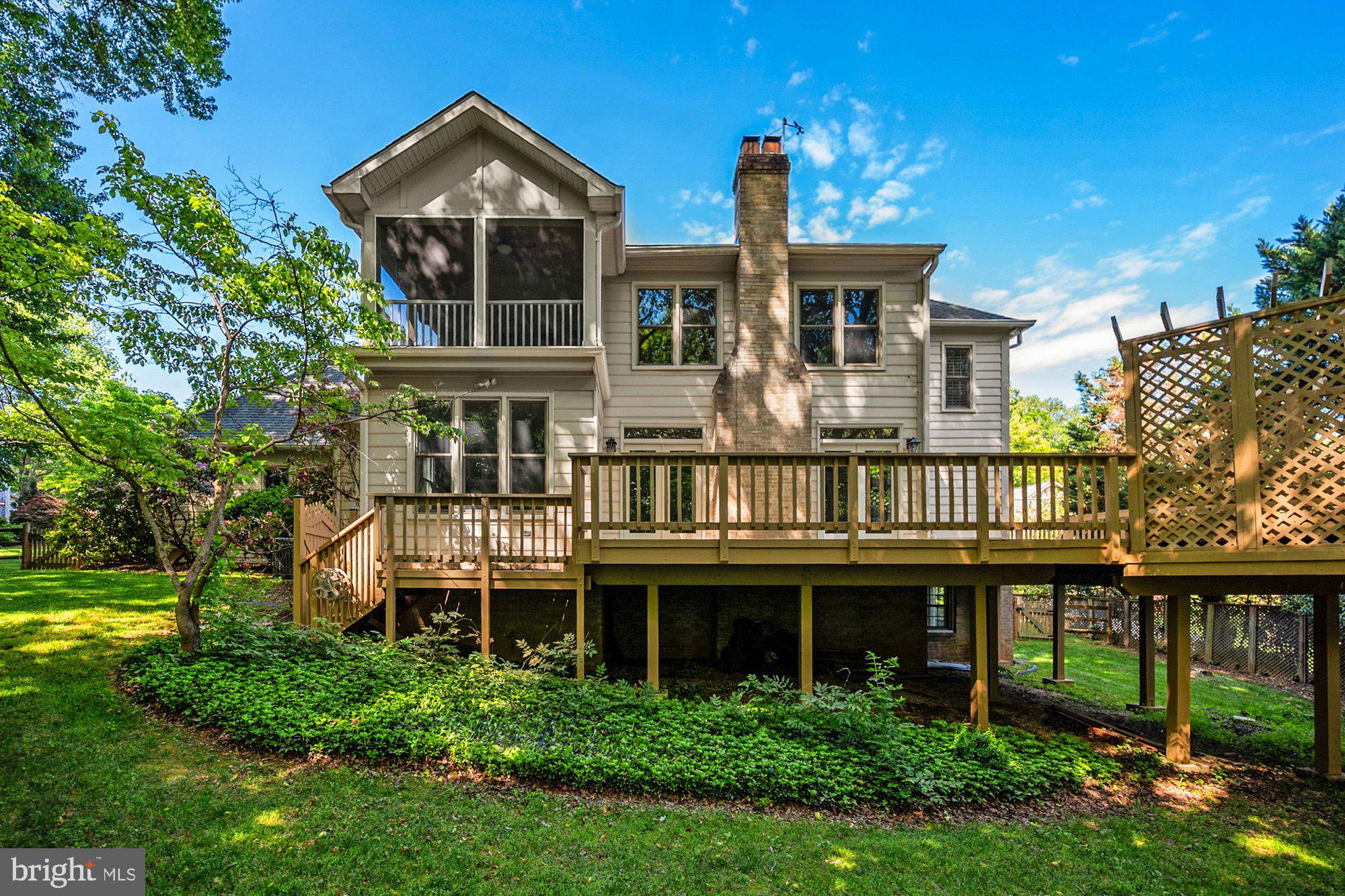 WOLFTRAP MEADOWS - Residential