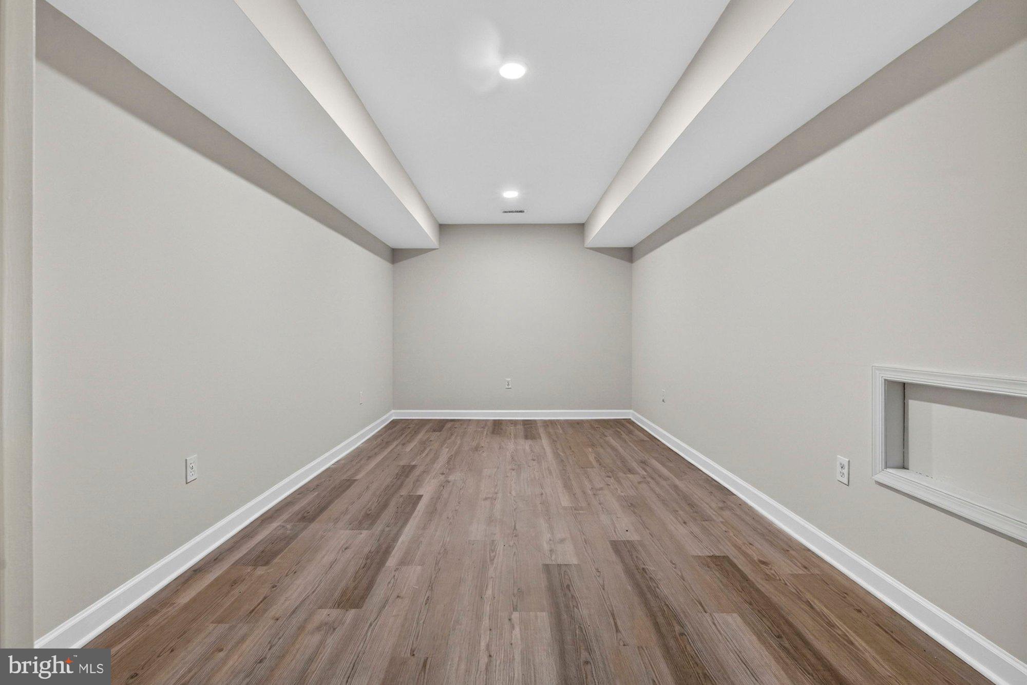 WOLFTRAP MEADOWS - Residential