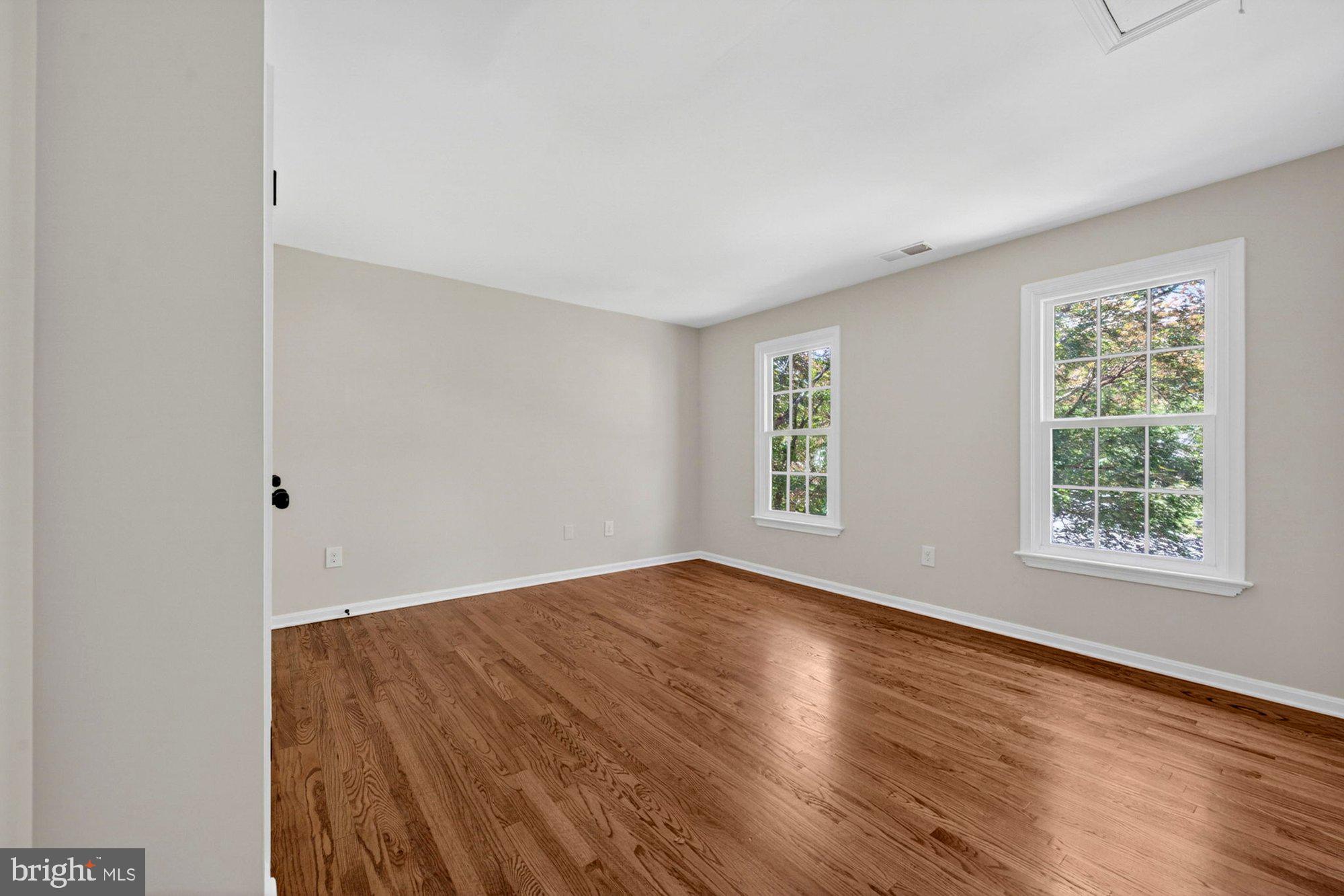 WOLFTRAP MEADOWS - Residential