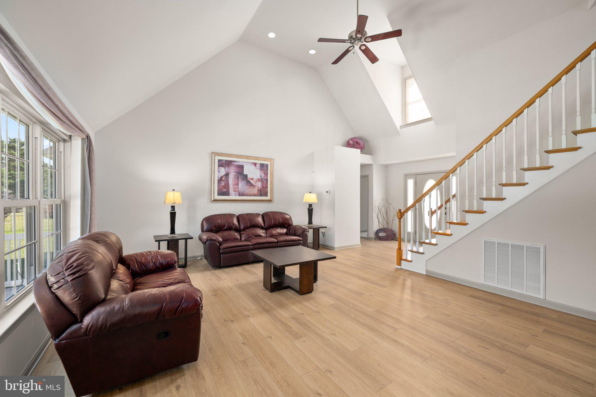 10532 FOX GLEN DRIVE