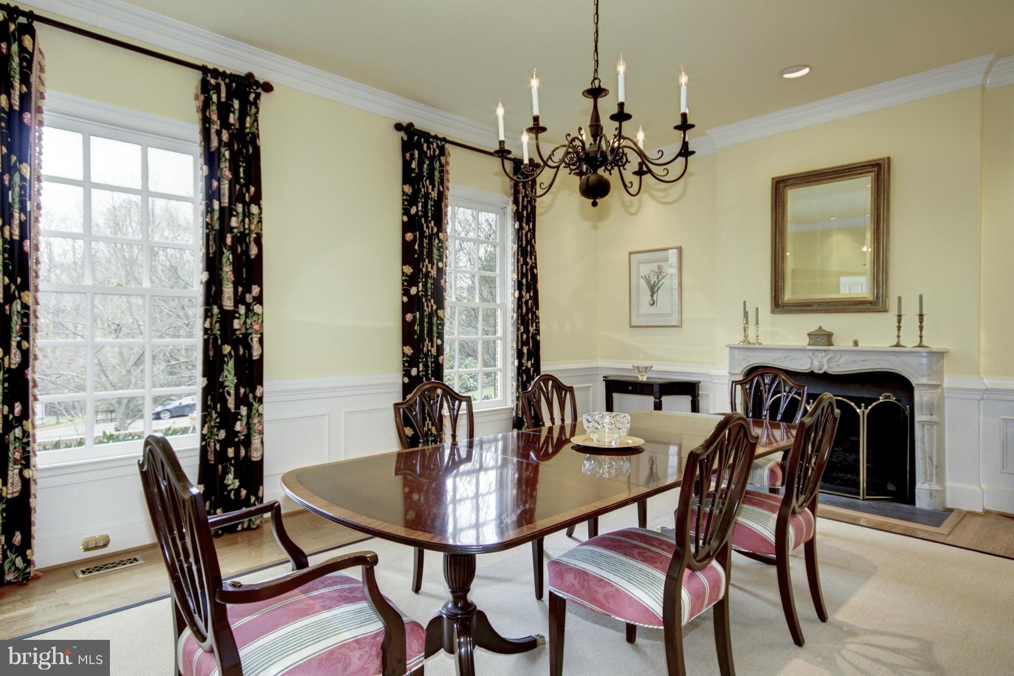 THE COURTS - Residential