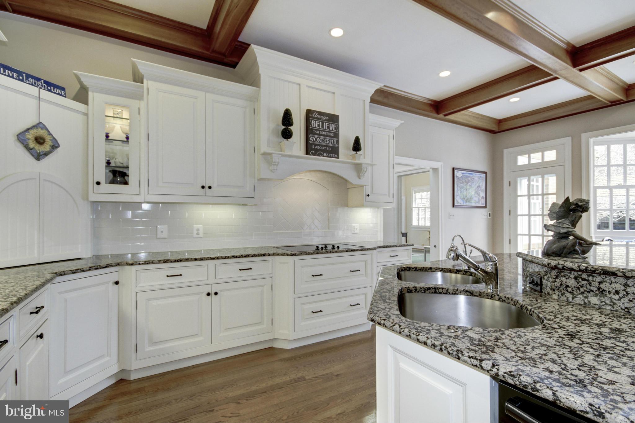 THE COURTS - Residential