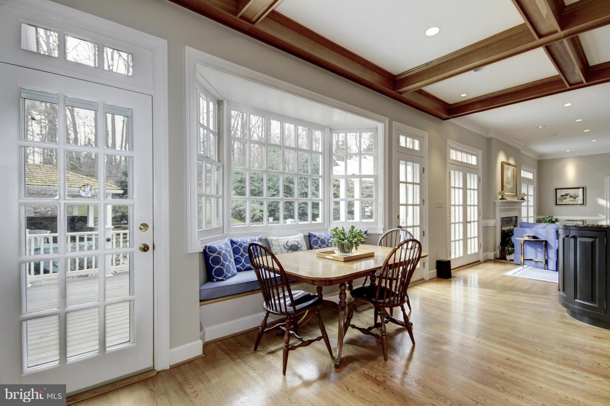 THE COURTS - Residential