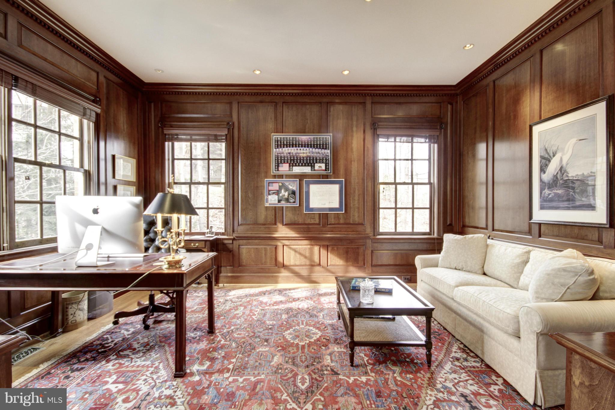 THE COURTS - Residential