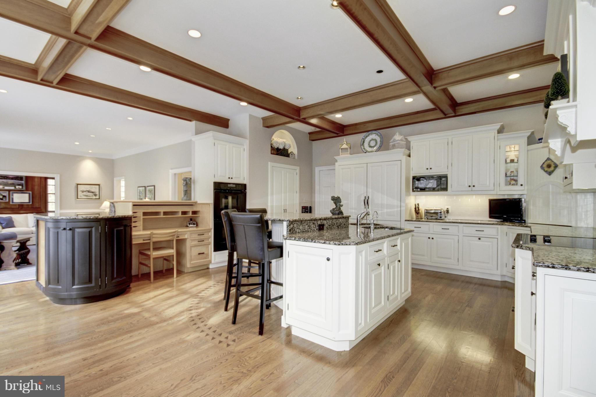 THE COURTS - Residential