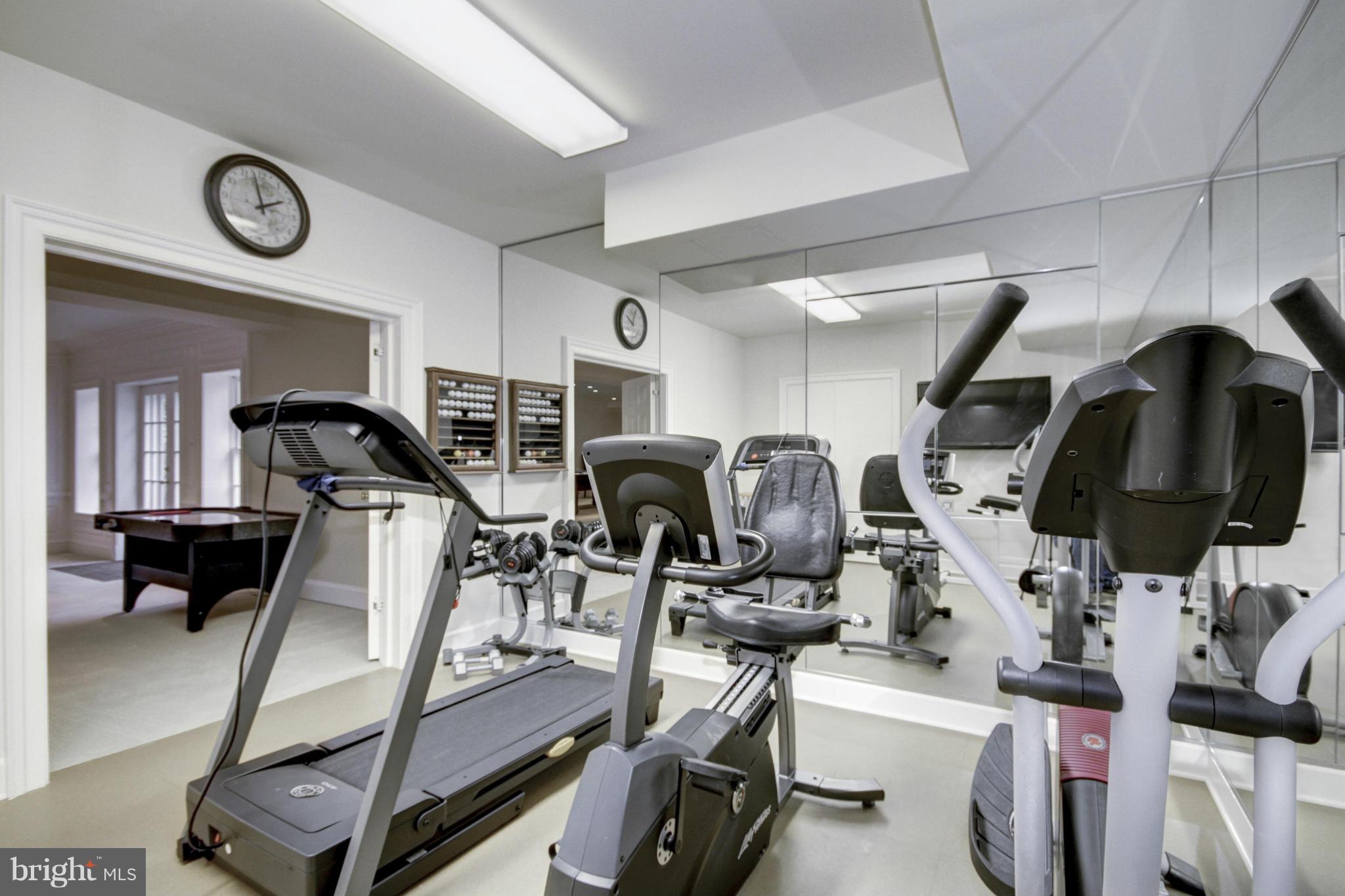 THE COURTS - Residential