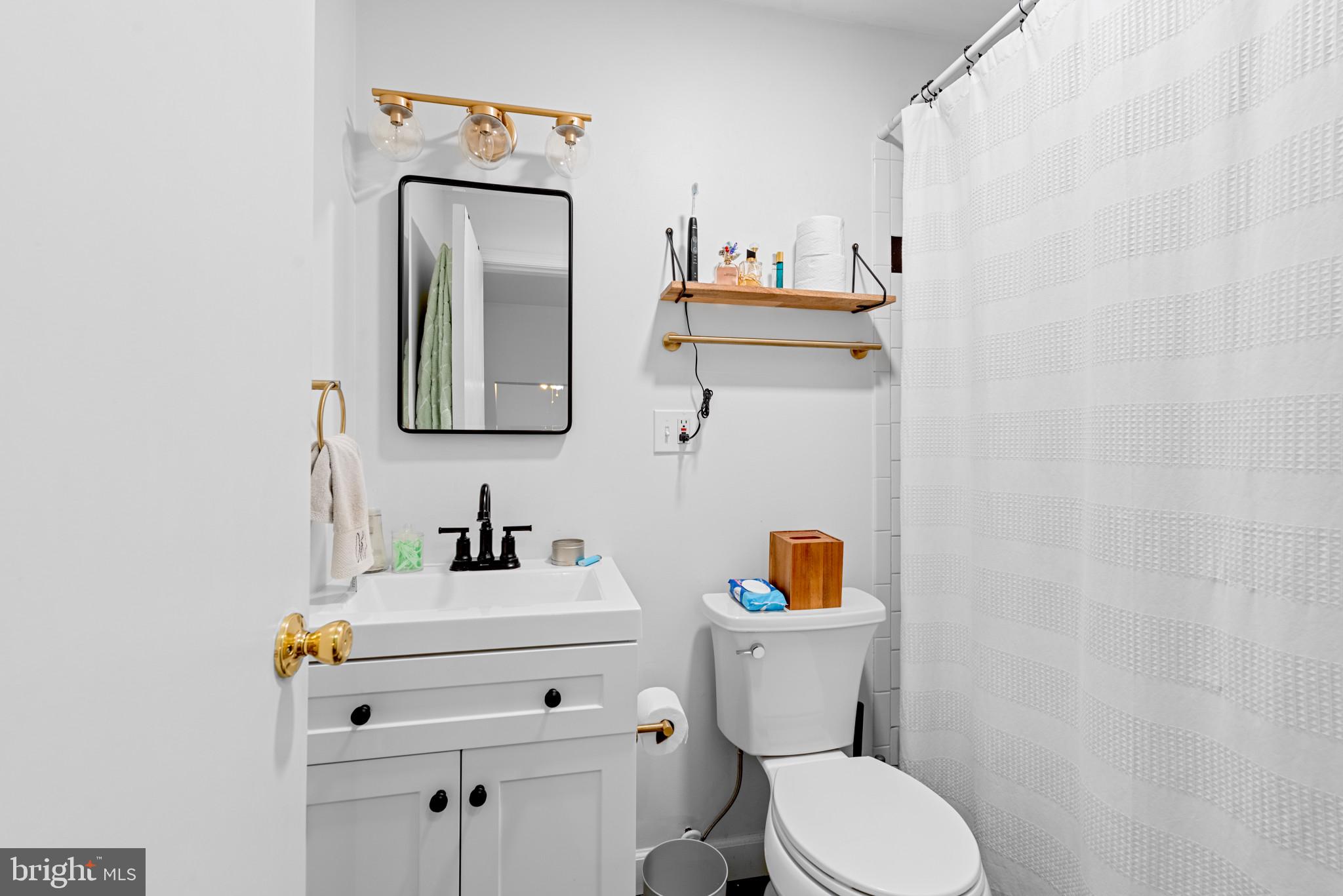 FEDERAL HILL HISTORIC DISTRICT - Residential Lease