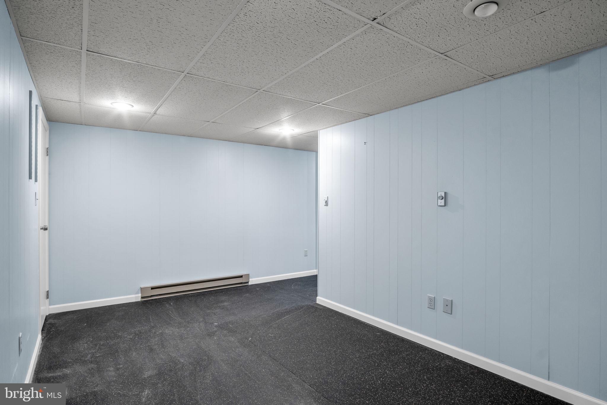 HALCYON HILLS - Residential