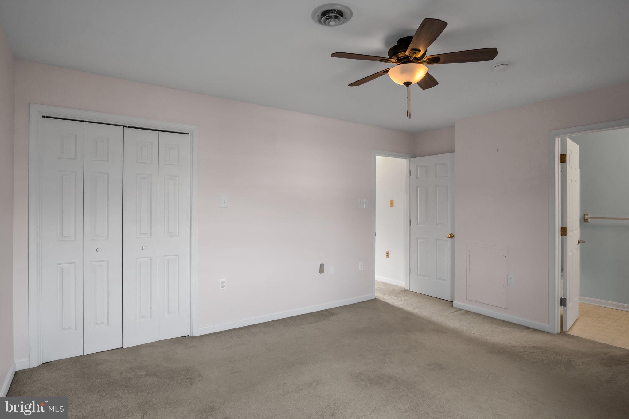 HALCYON HILLS - Residential