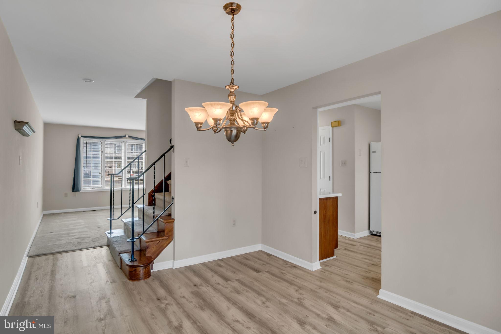 HALCYON HILLS - Residential