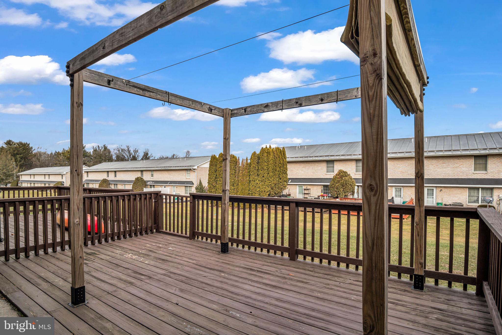 HALCYON HILLS - Residential