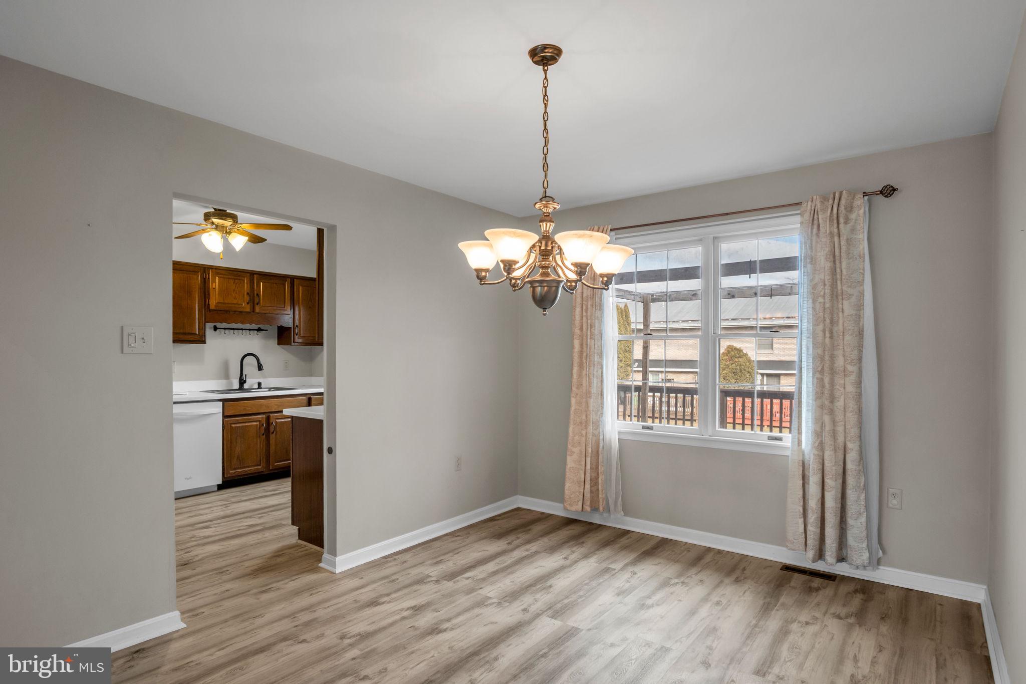 HALCYON HILLS - Residential