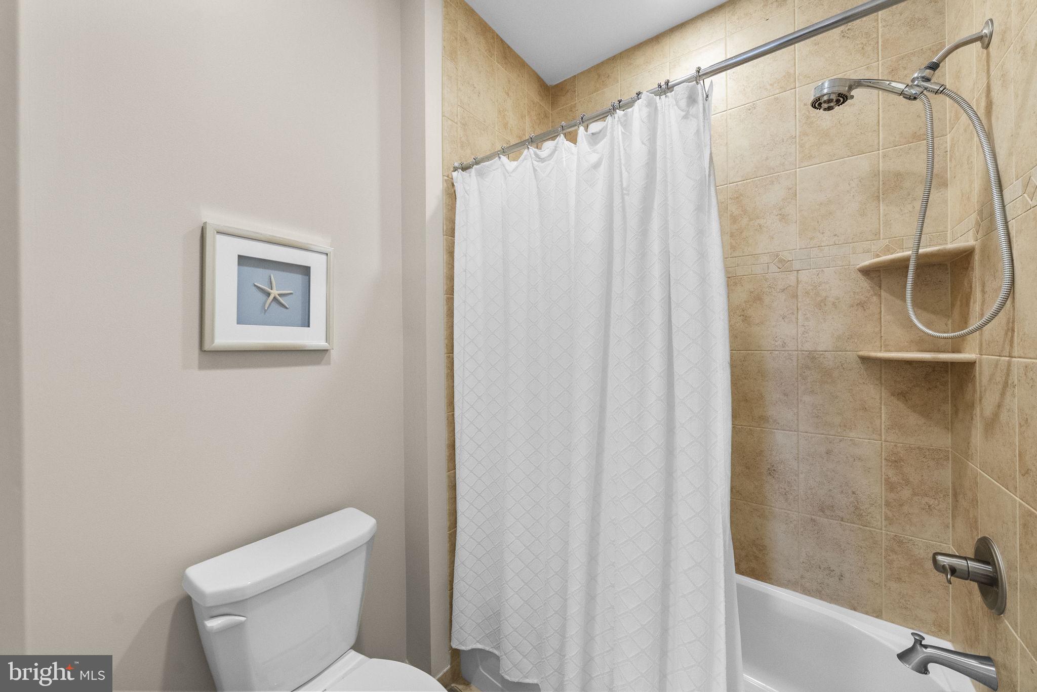 WALDEN SQUARE - Residential