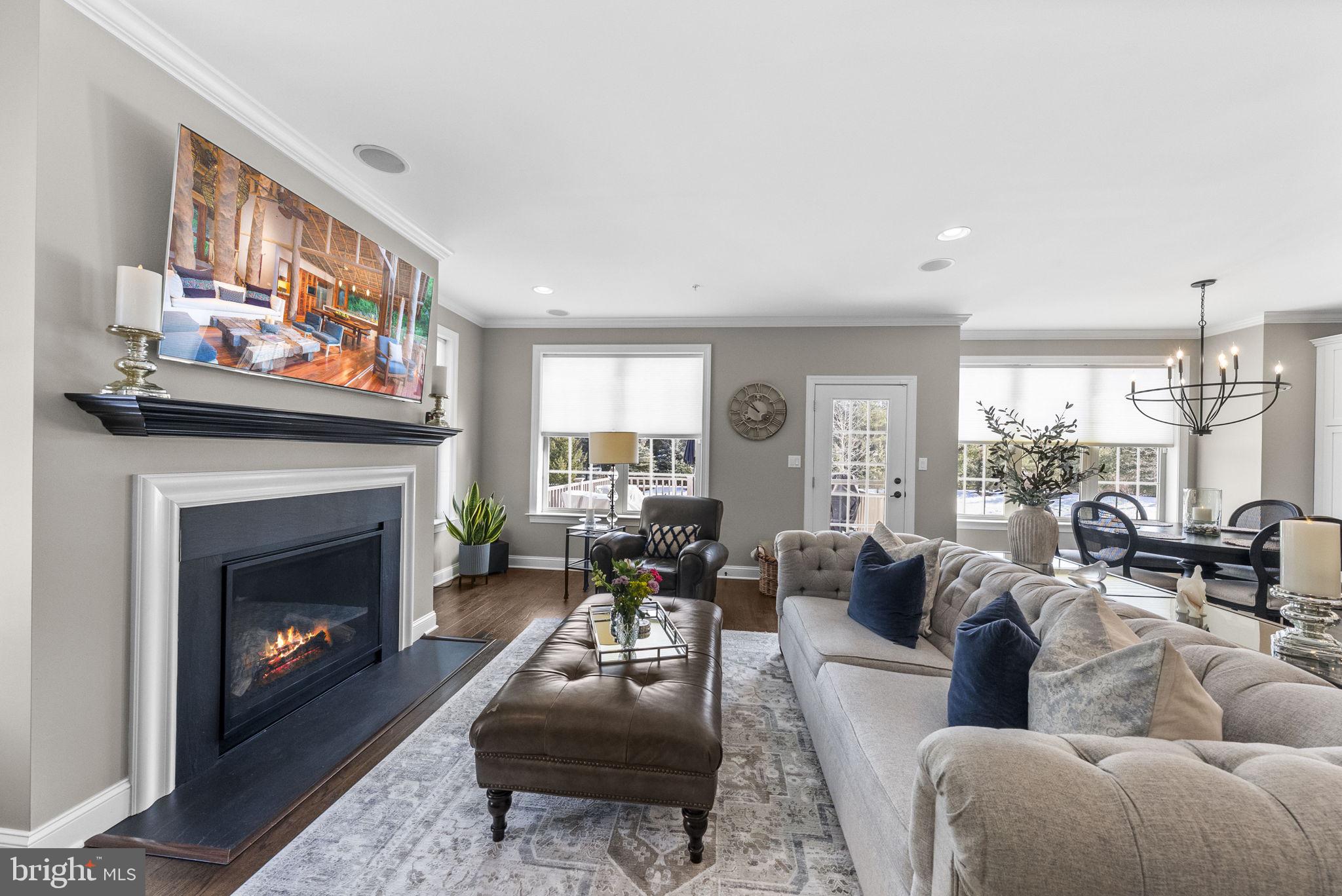 WALDEN SQUARE - Residential