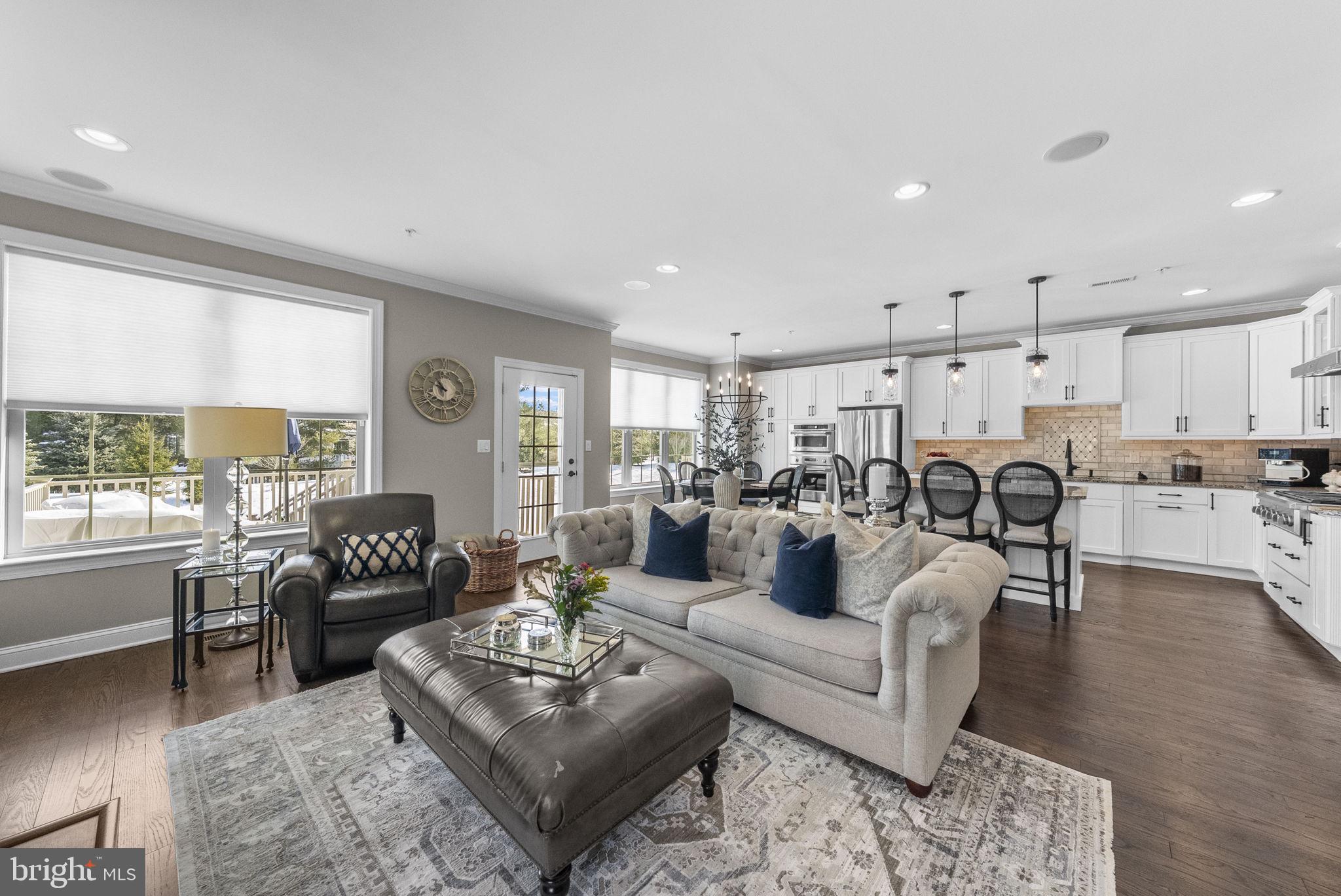 WALDEN SQUARE - Residential