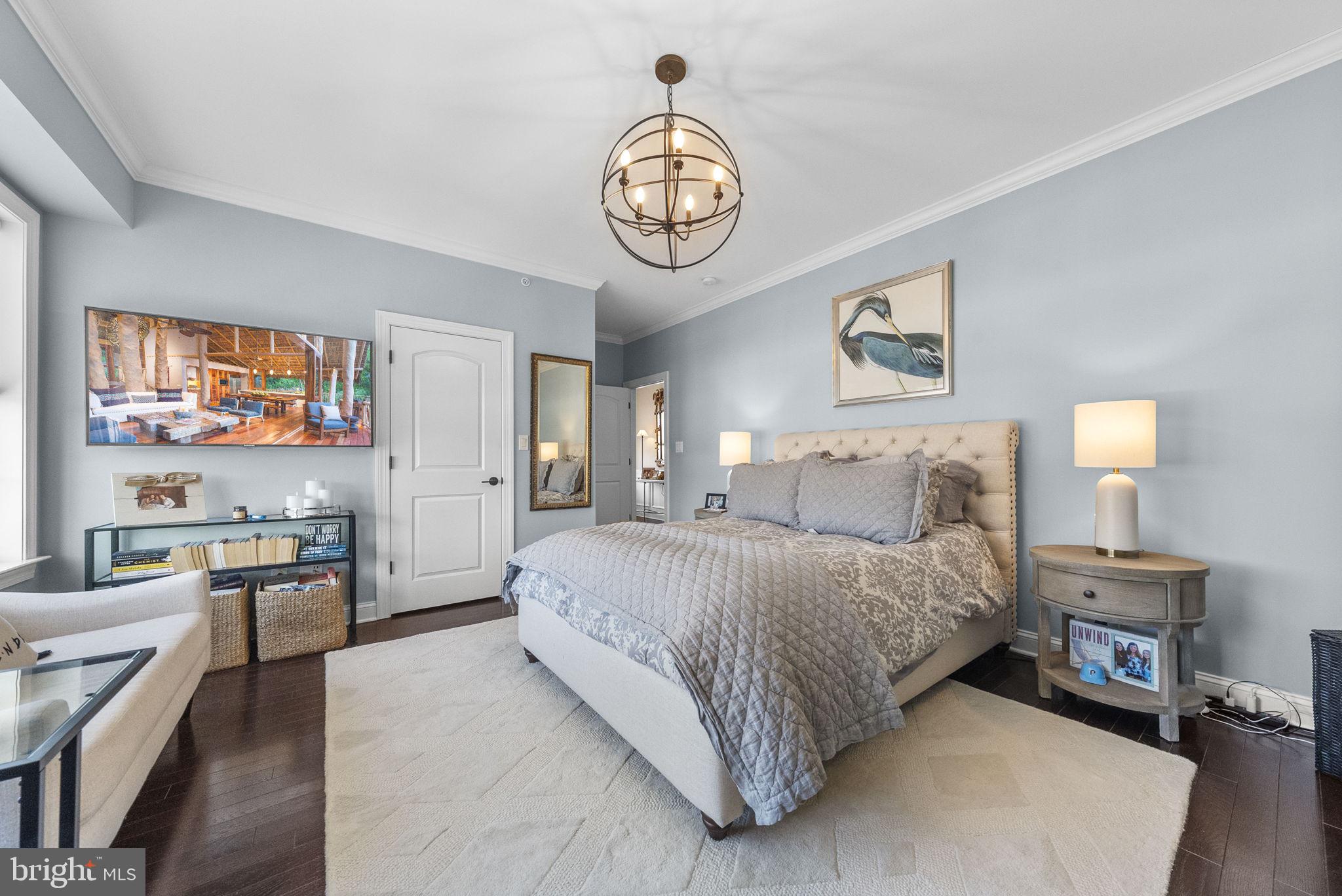 WALDEN SQUARE - Residential