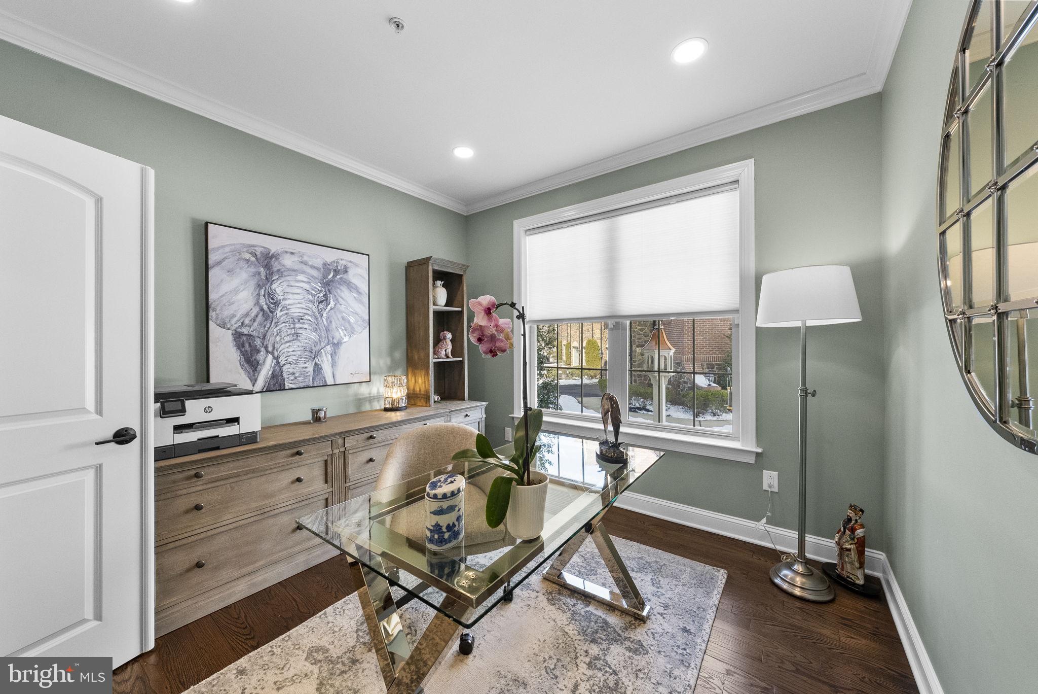 WALDEN SQUARE - Residential