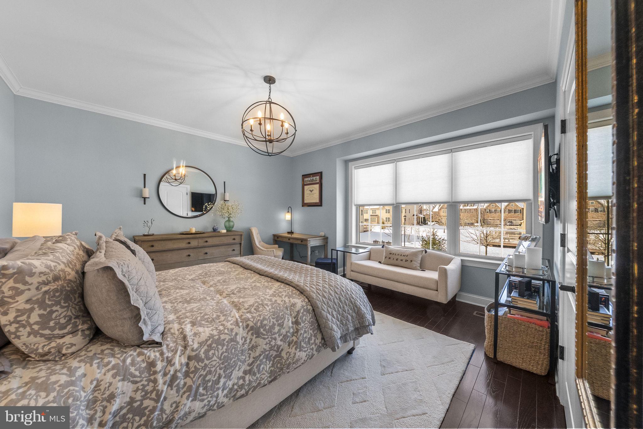 WALDEN SQUARE - Residential