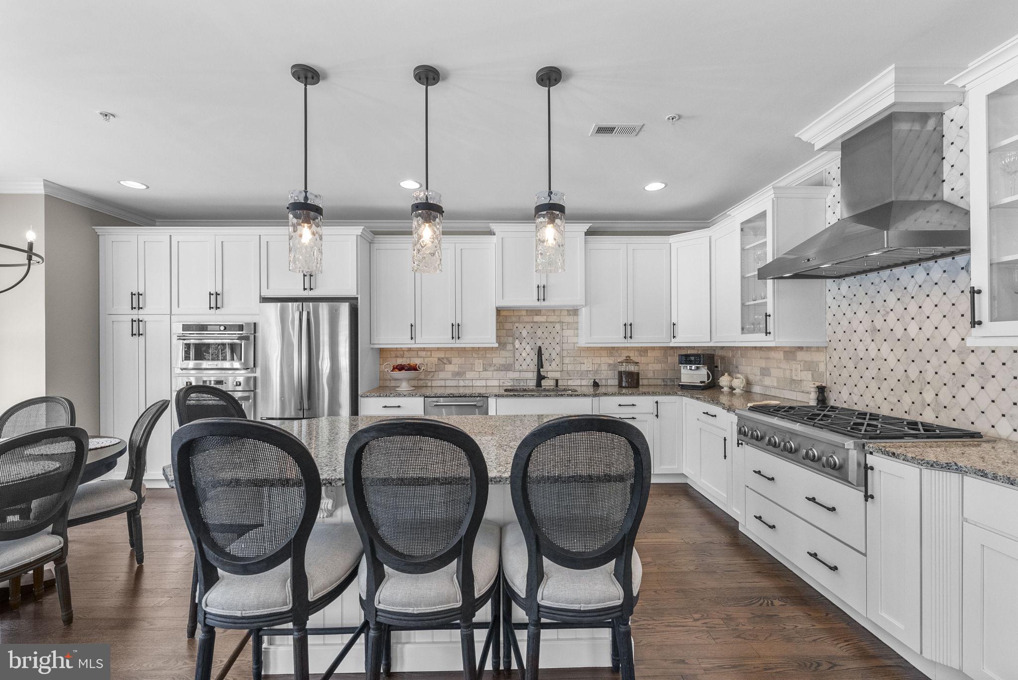 WALDEN SQUARE - Residential