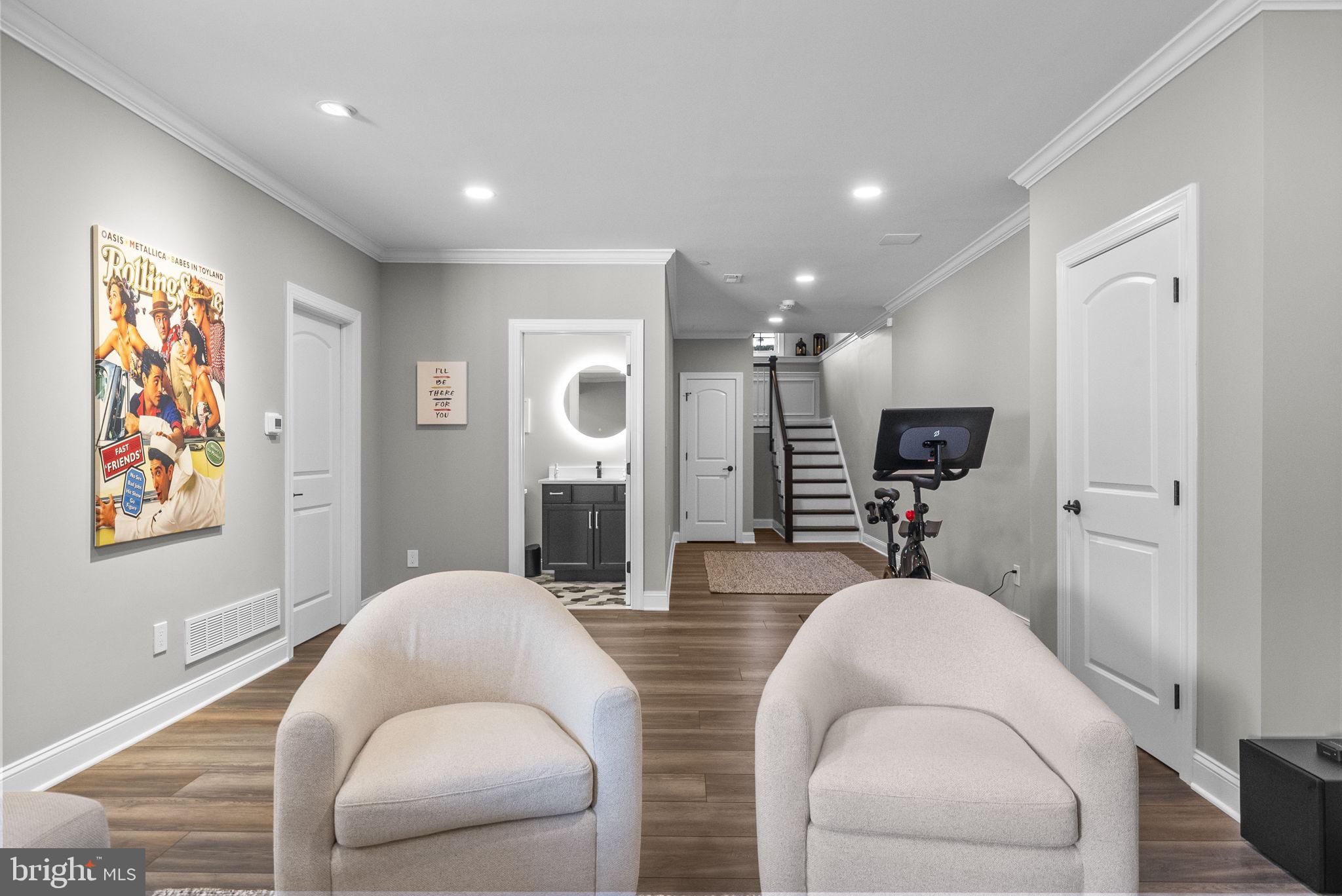 WALDEN SQUARE - Residential