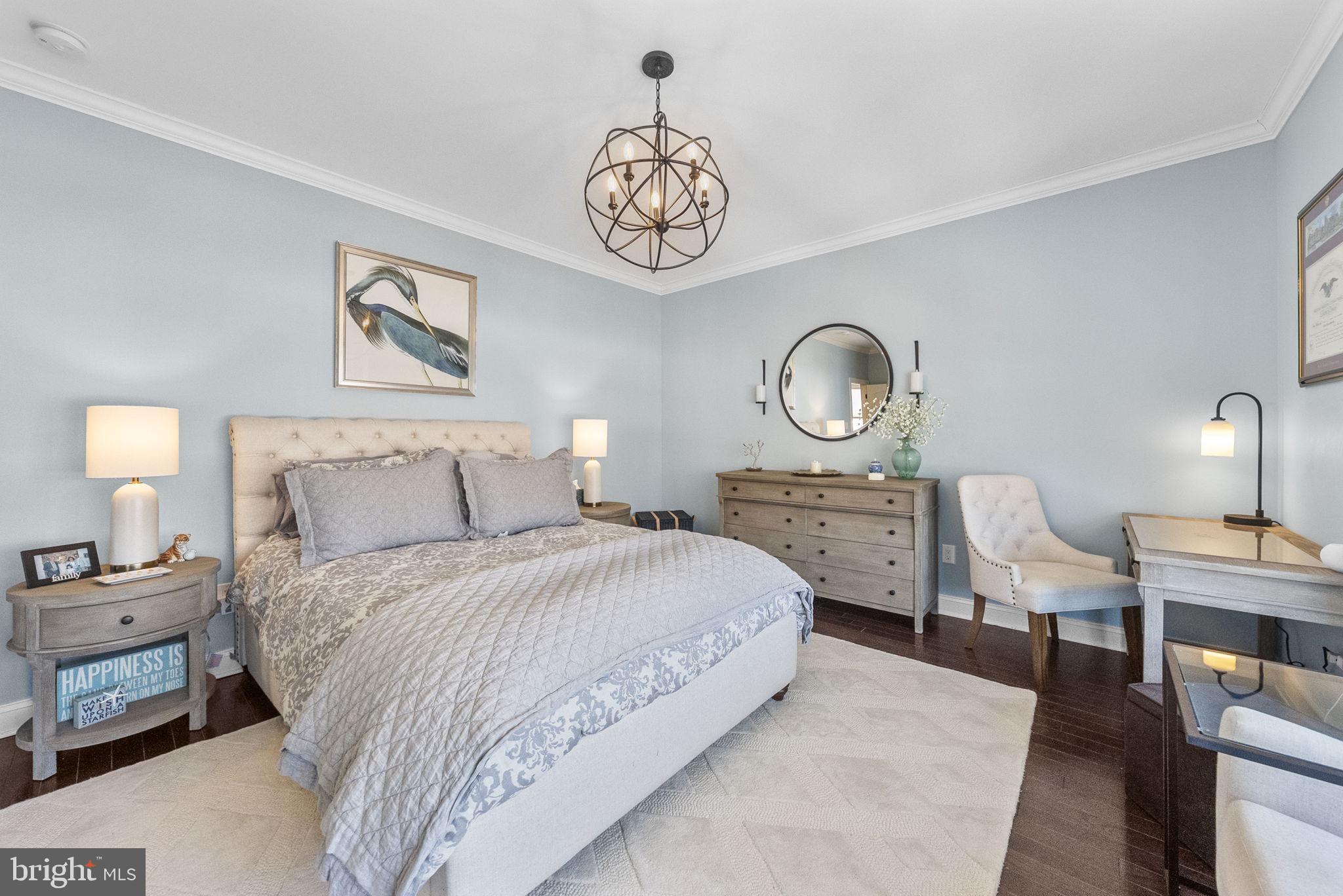 WALDEN SQUARE - Residential