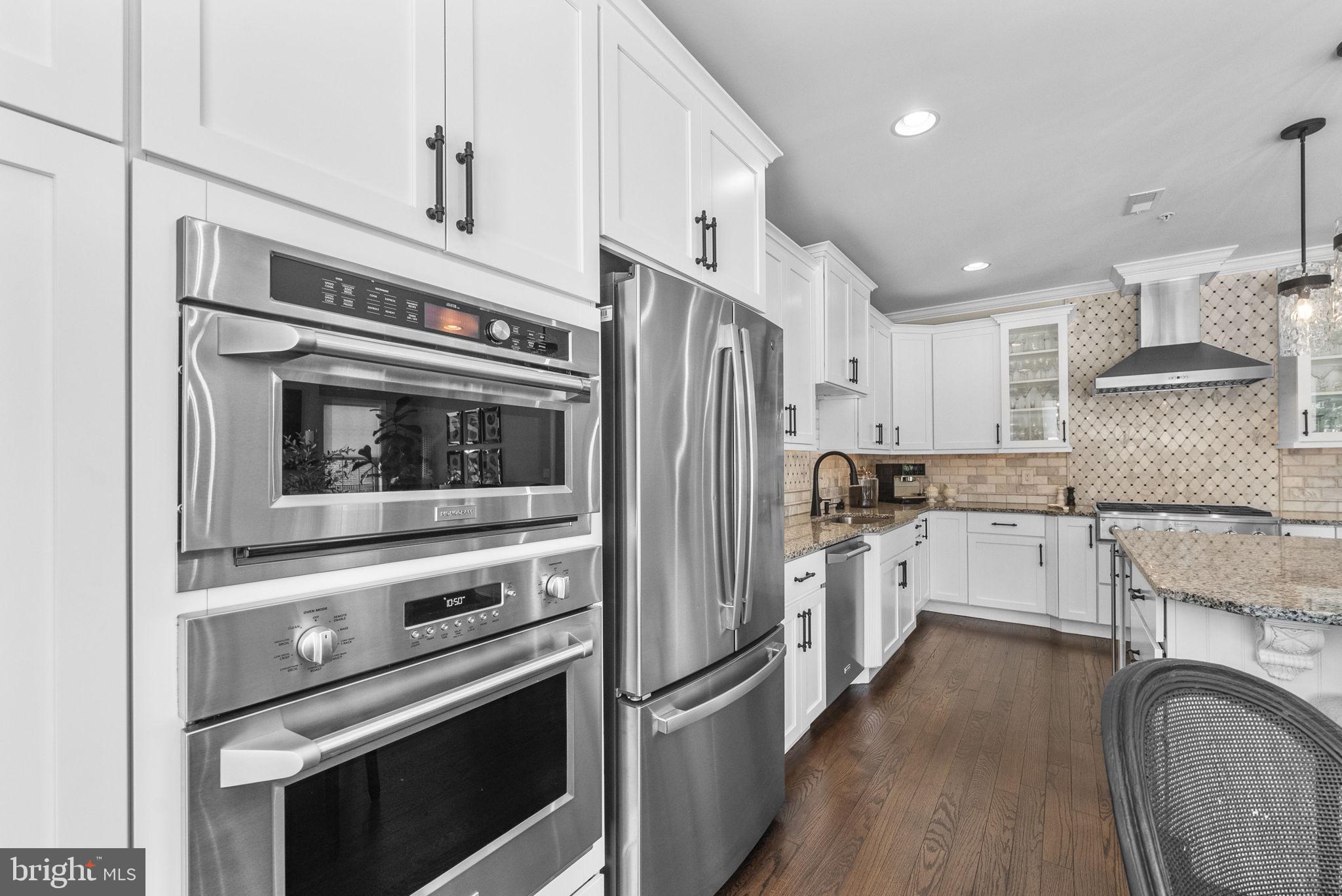 WALDEN SQUARE - Residential