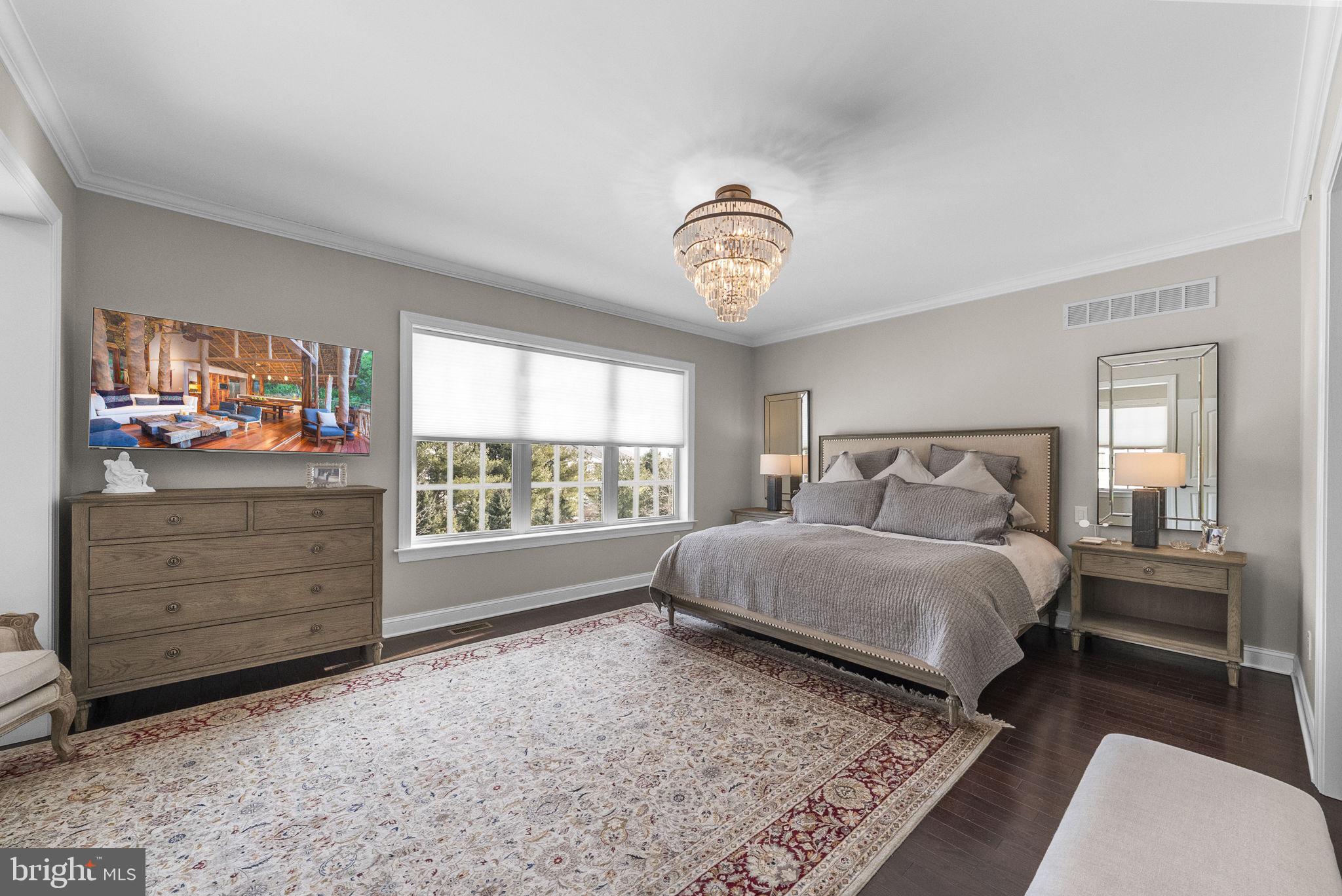 WALDEN SQUARE - Residential