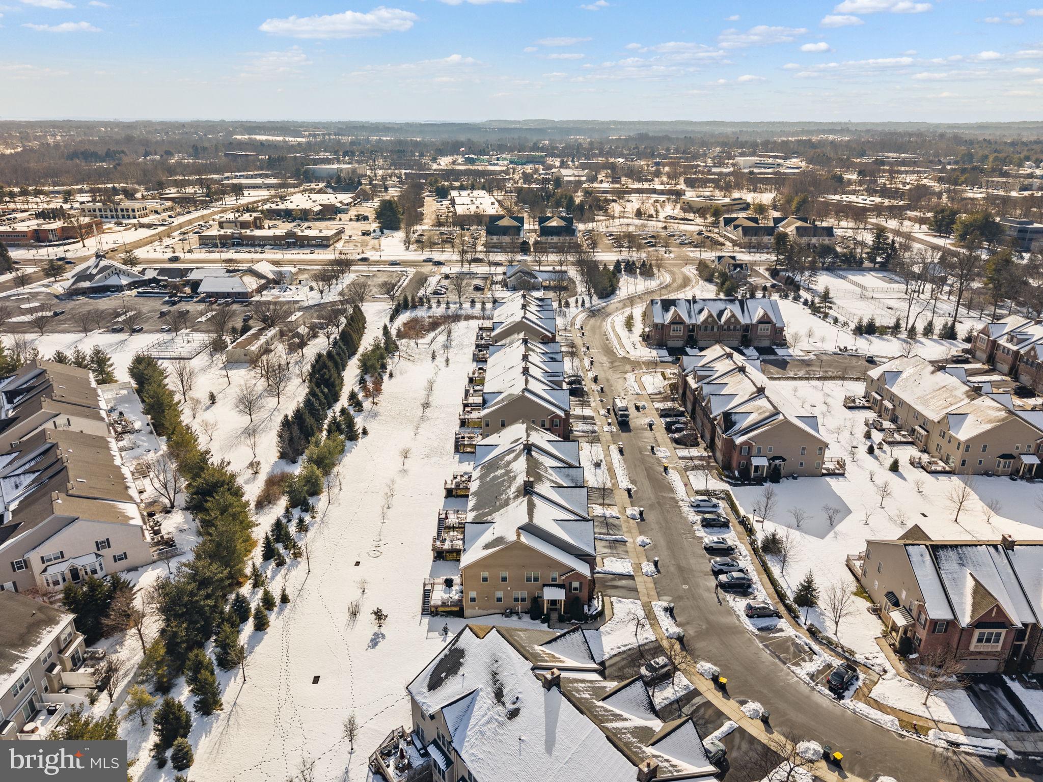WALDEN SQUARE - Residential
