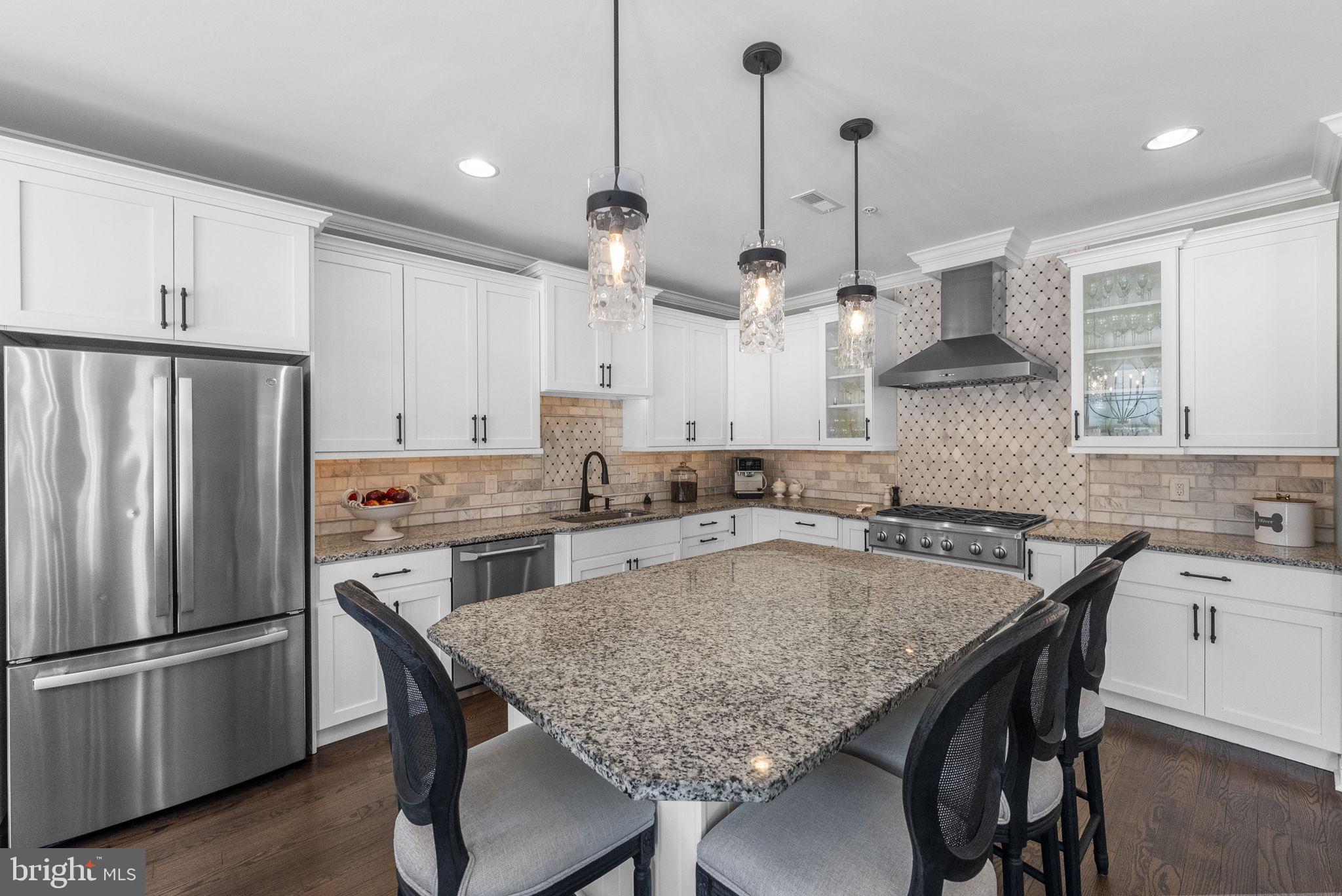 WALDEN SQUARE - Residential