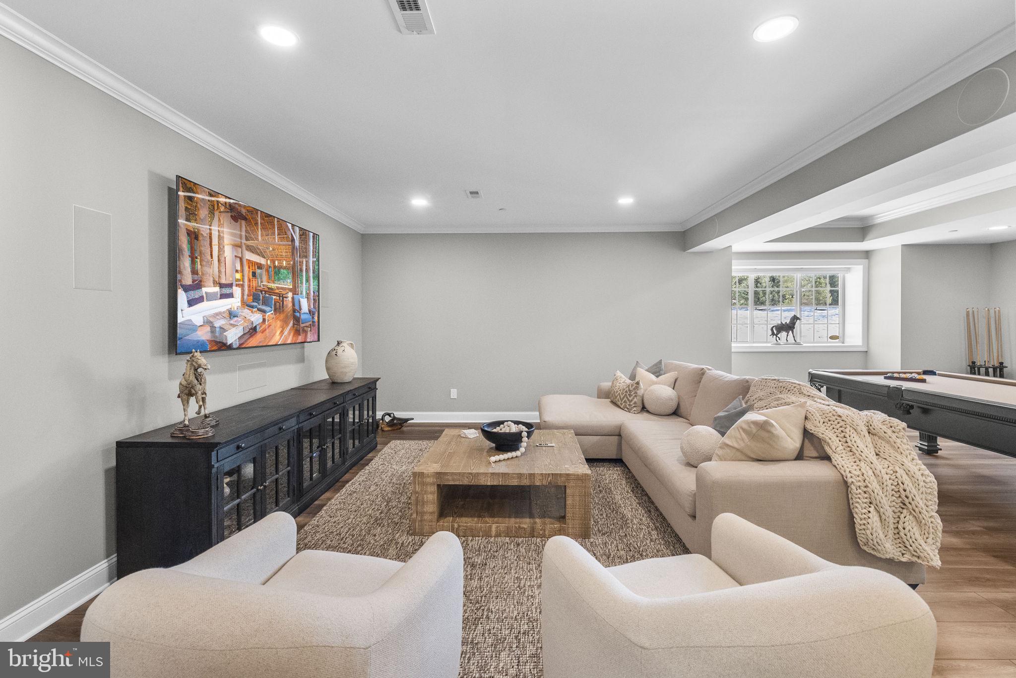 WALDEN SQUARE - Residential