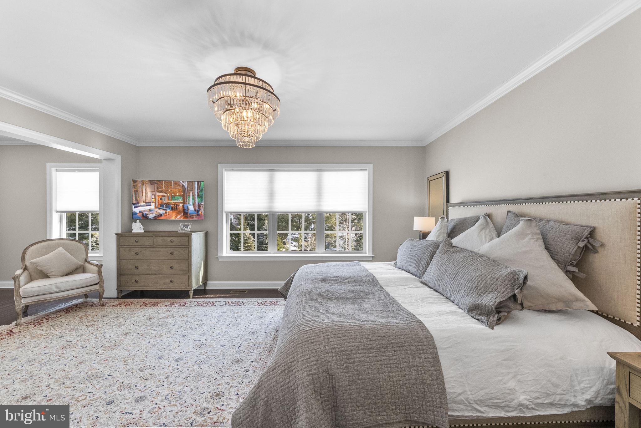 WALDEN SQUARE - Residential