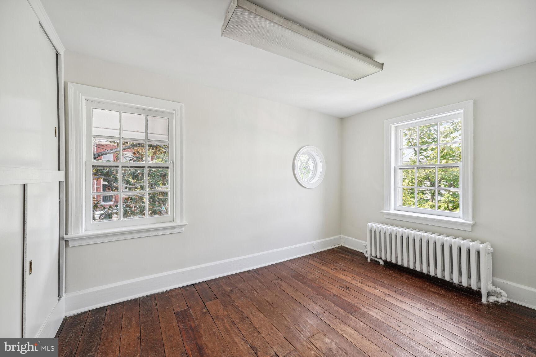 OLD TOWN ALEXANDRIA - Residential