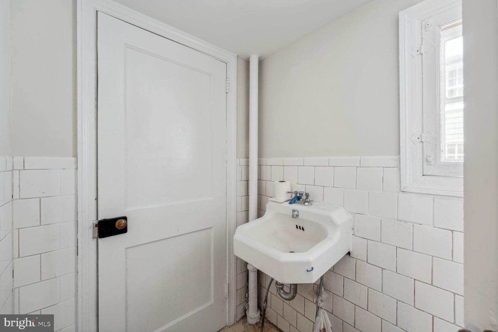 OLD TOWN ALEXANDRIA - Residential