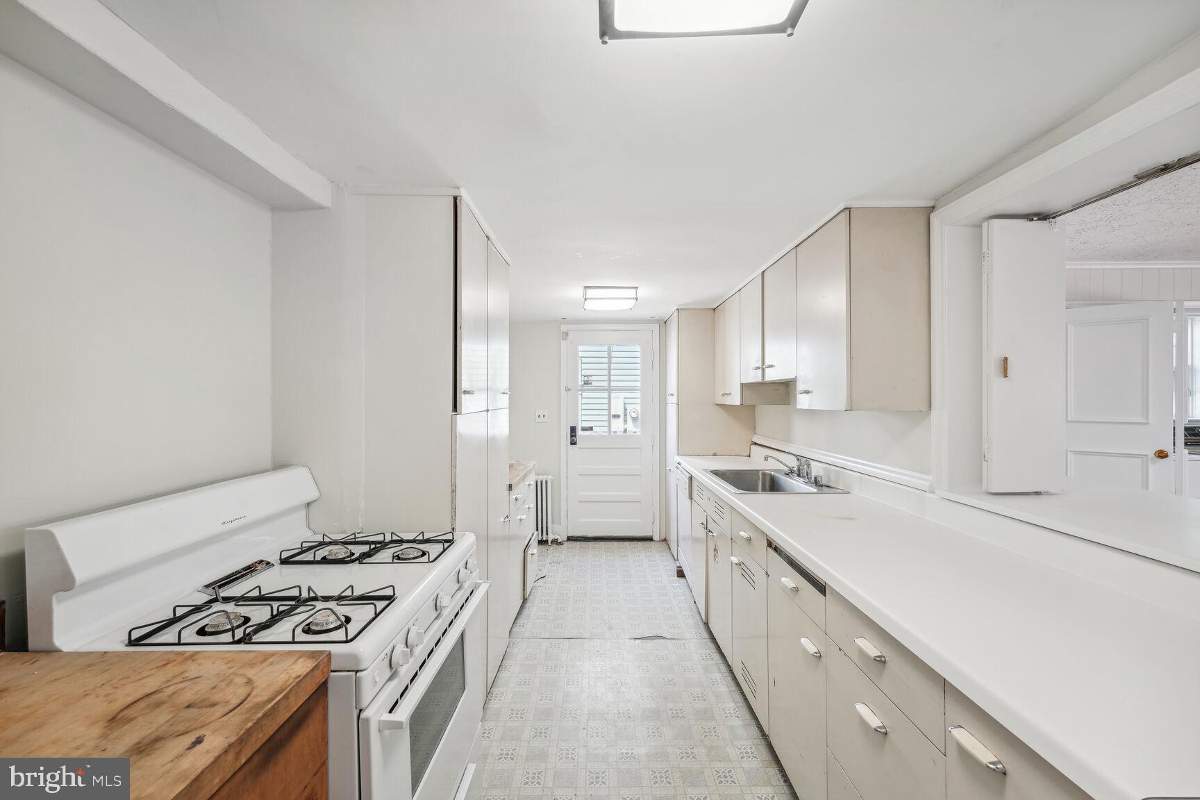 OLD TOWN ALEXANDRIA - Residential