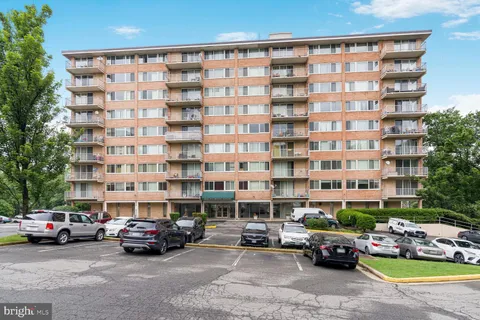4520 King Street Unit 609, Alexandria, VA MLS: VAAX2045378