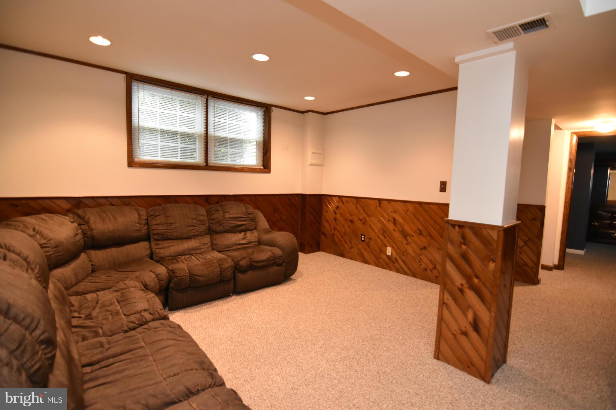 SPRING VALLEY - Residential