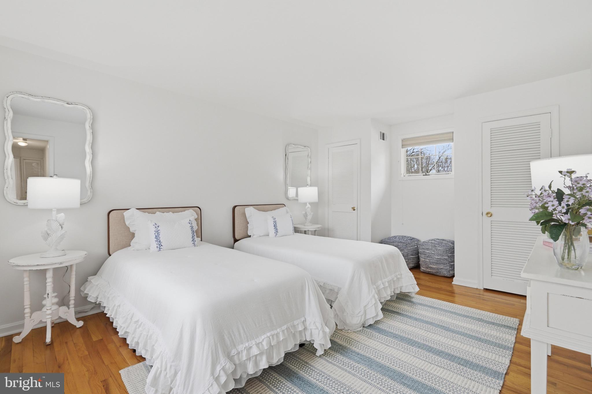 SLEEPY HOLLOW PARK - Residential