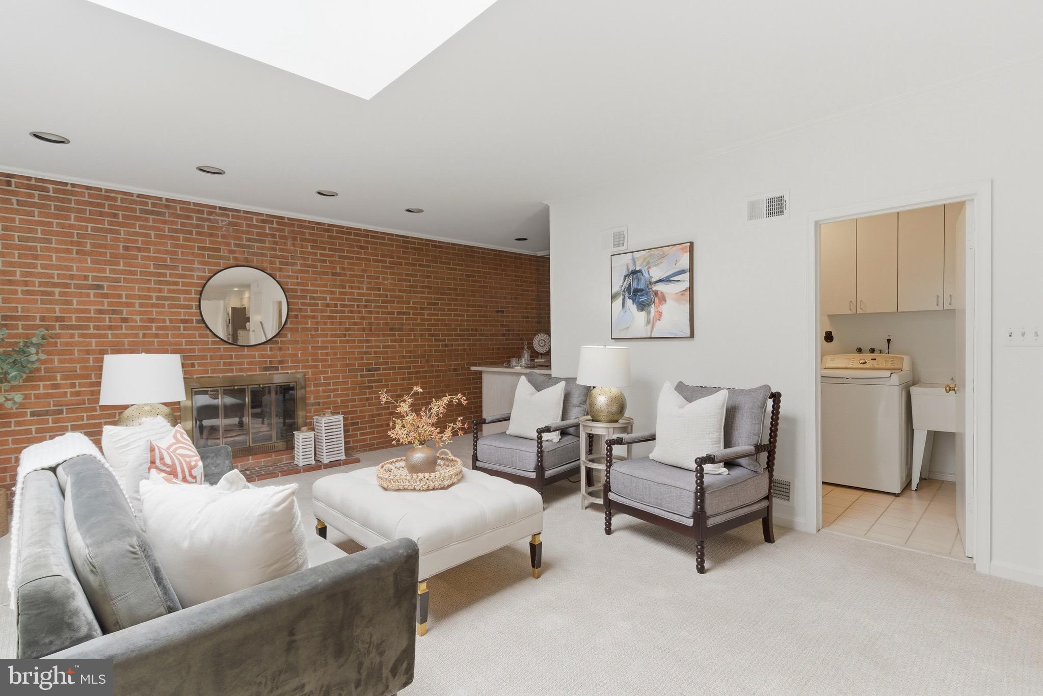 SLEEPY HOLLOW PARK - Residential