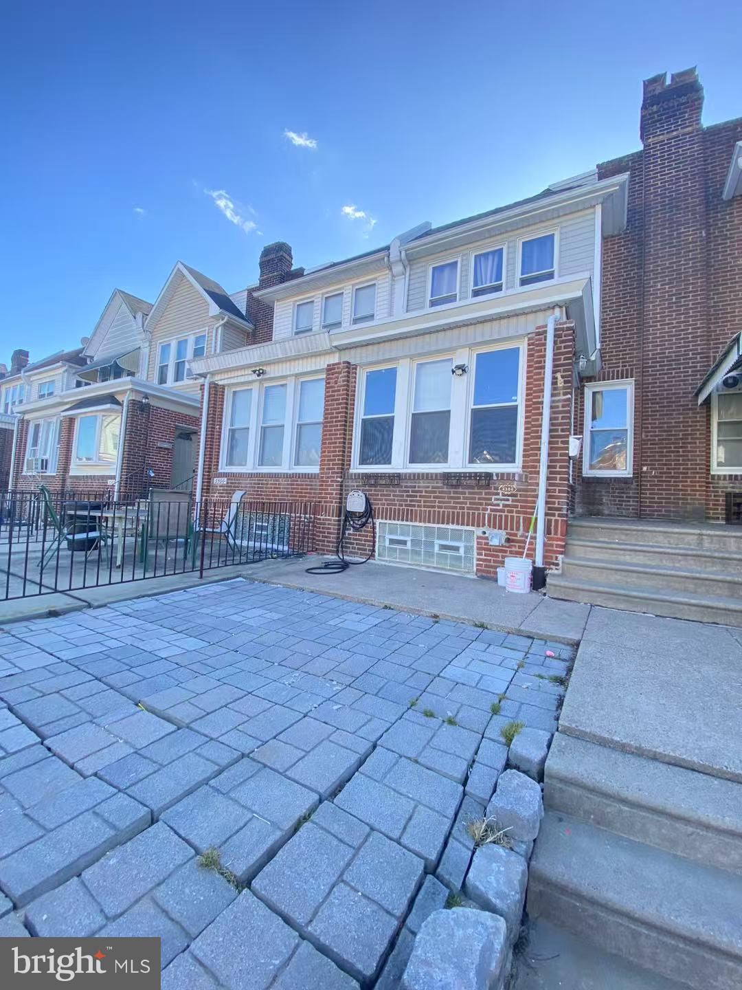 MAYFAIR - Residential