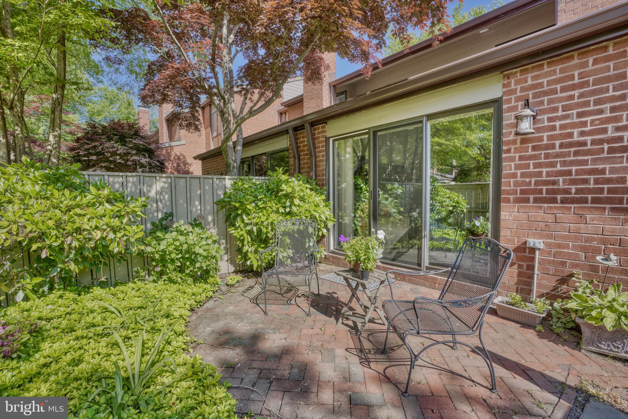 DEERFOX - Residential