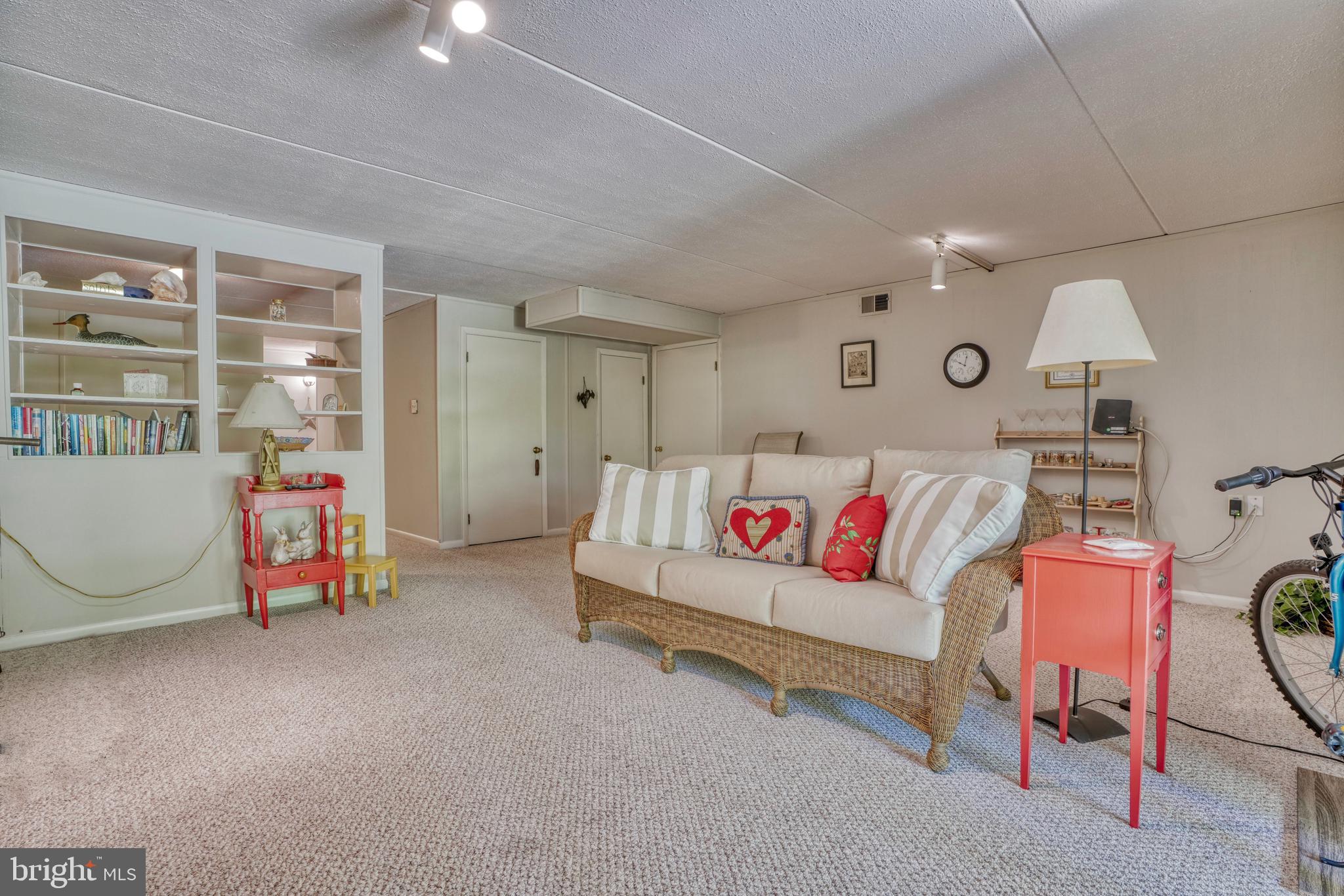 DEERFOX - Residential