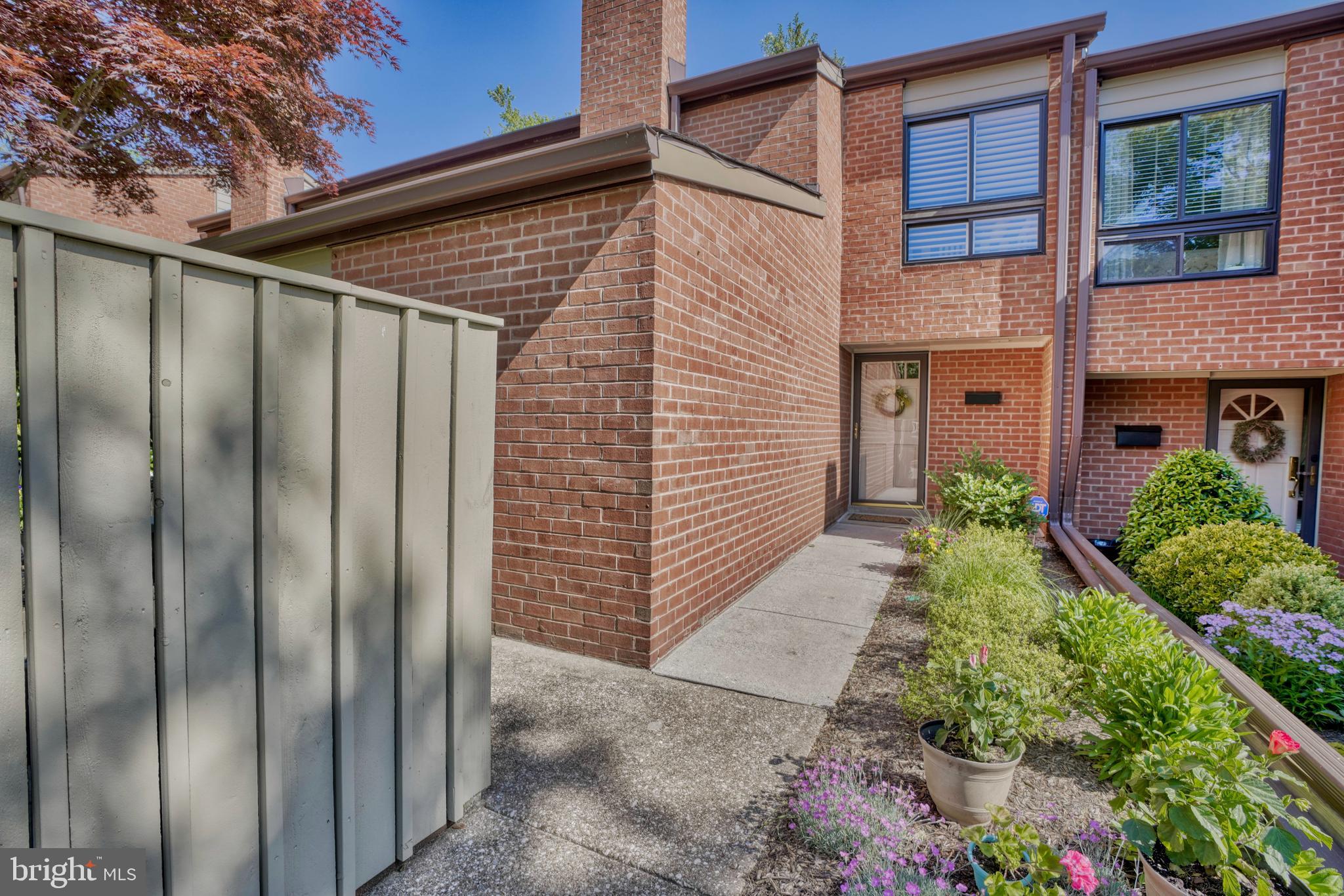 DEERFOX - Residential