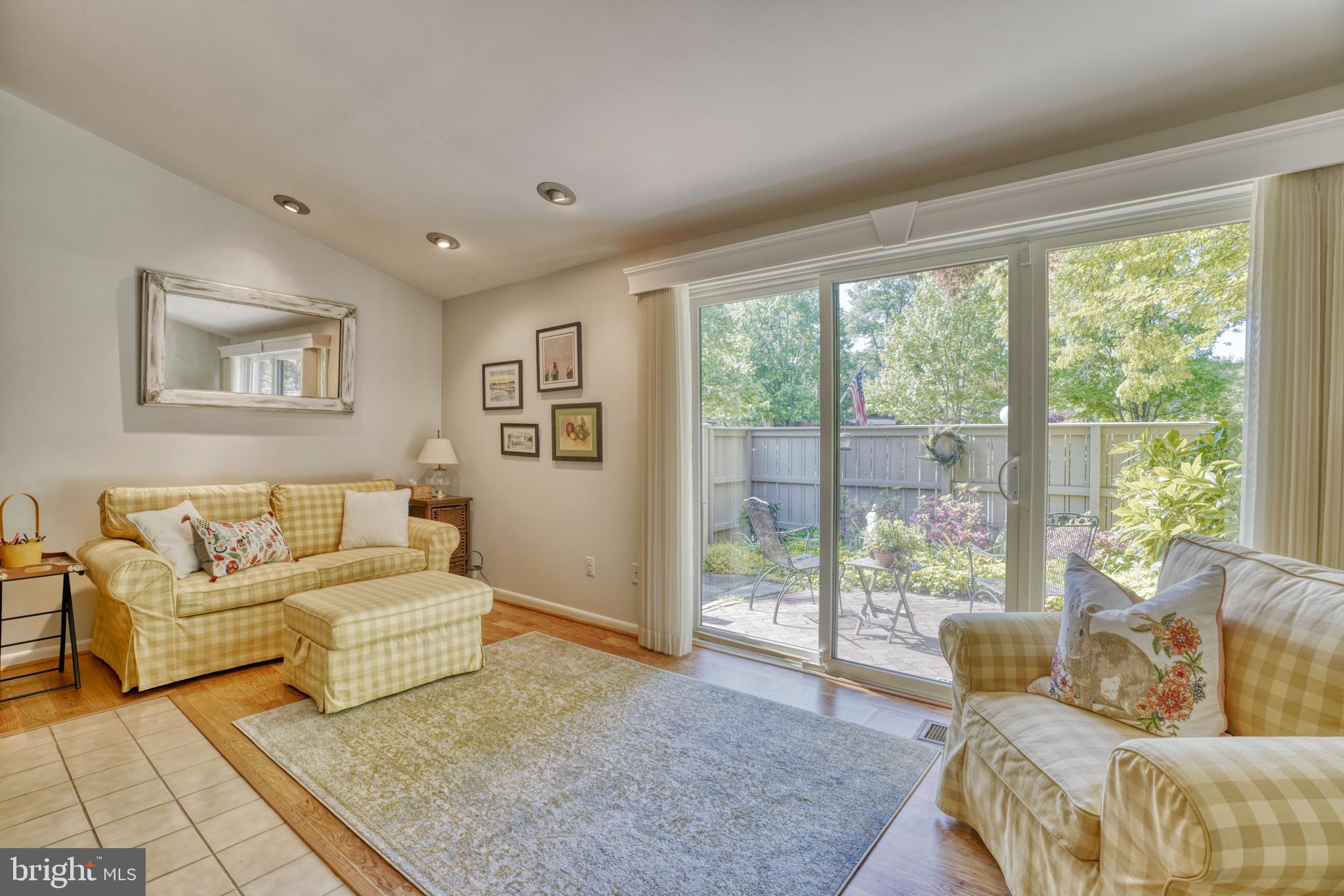 DEERFOX - Residential