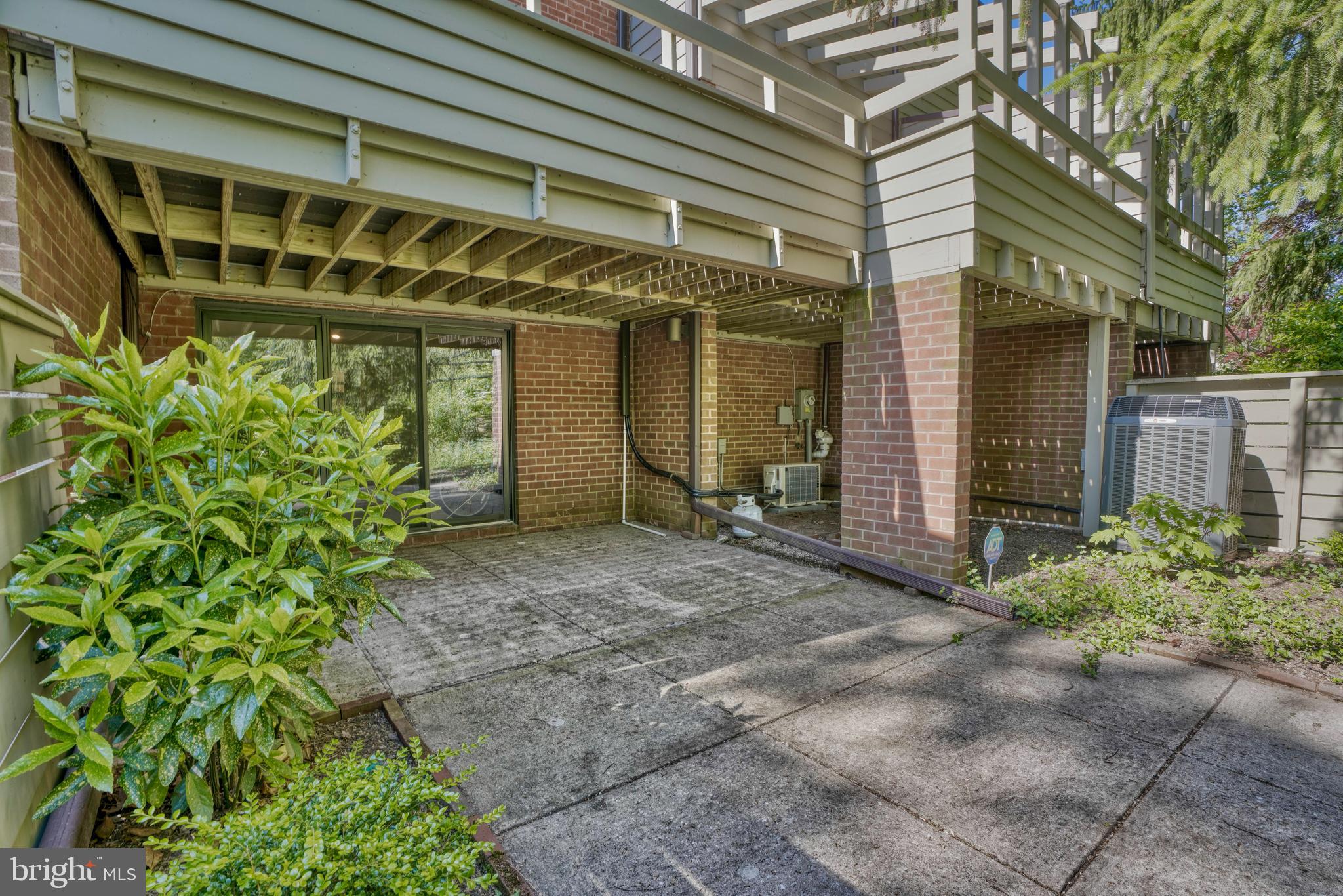 DEERFOX - Residential