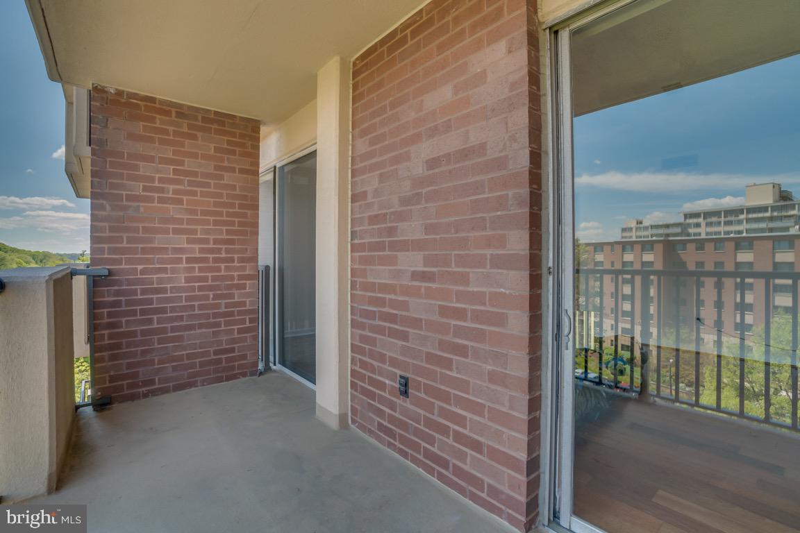 HORIZON HOUSE - Residential Lease