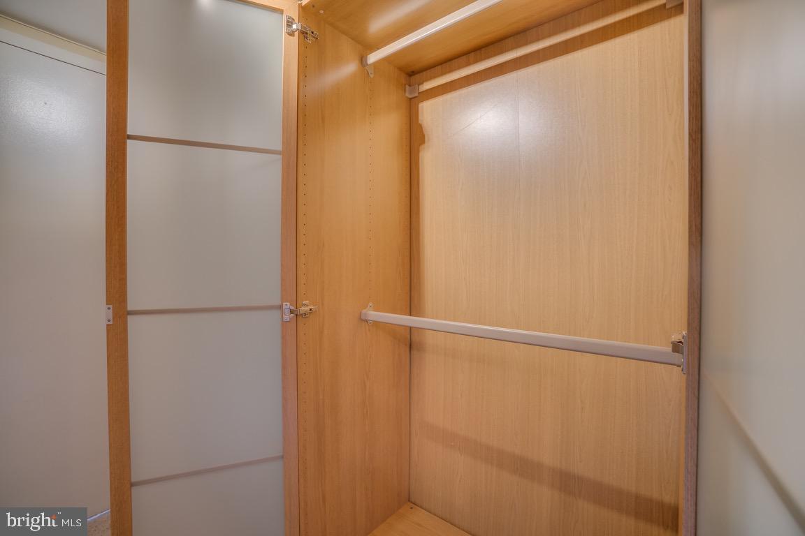 HORIZON HOUSE - Residential Lease