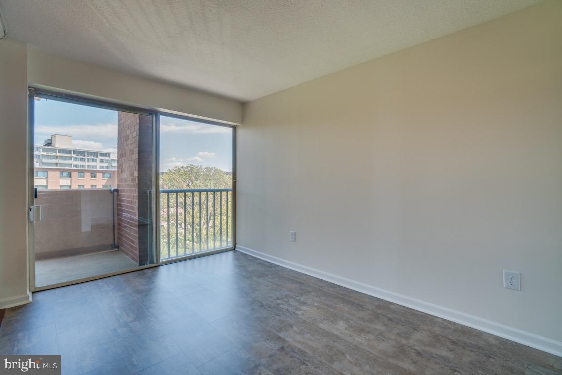 HORIZON HOUSE - Residential Lease