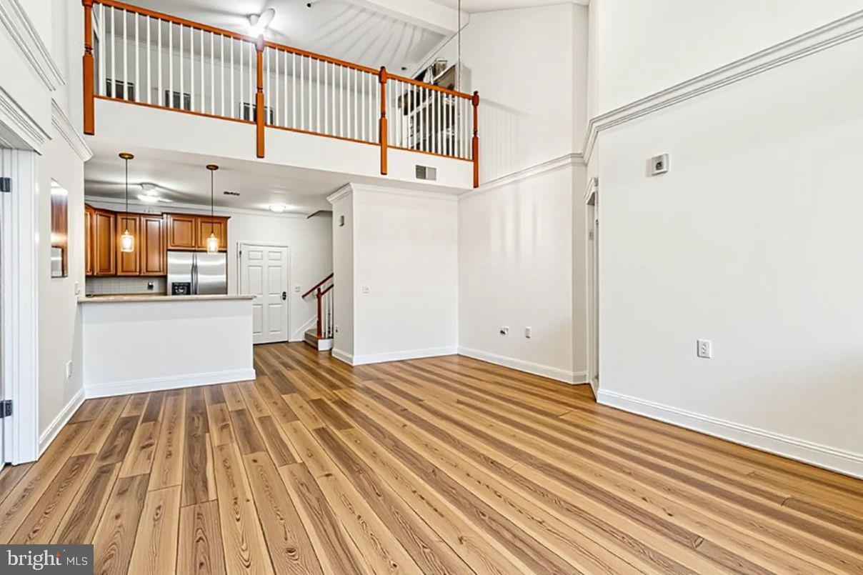 300 W ELM STREET 2426