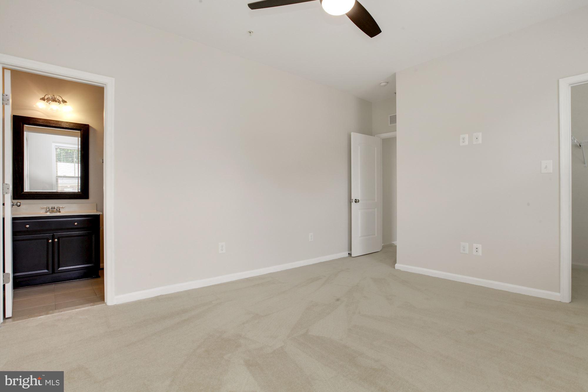 WOODMORE TOWNE CENTRE - Residential