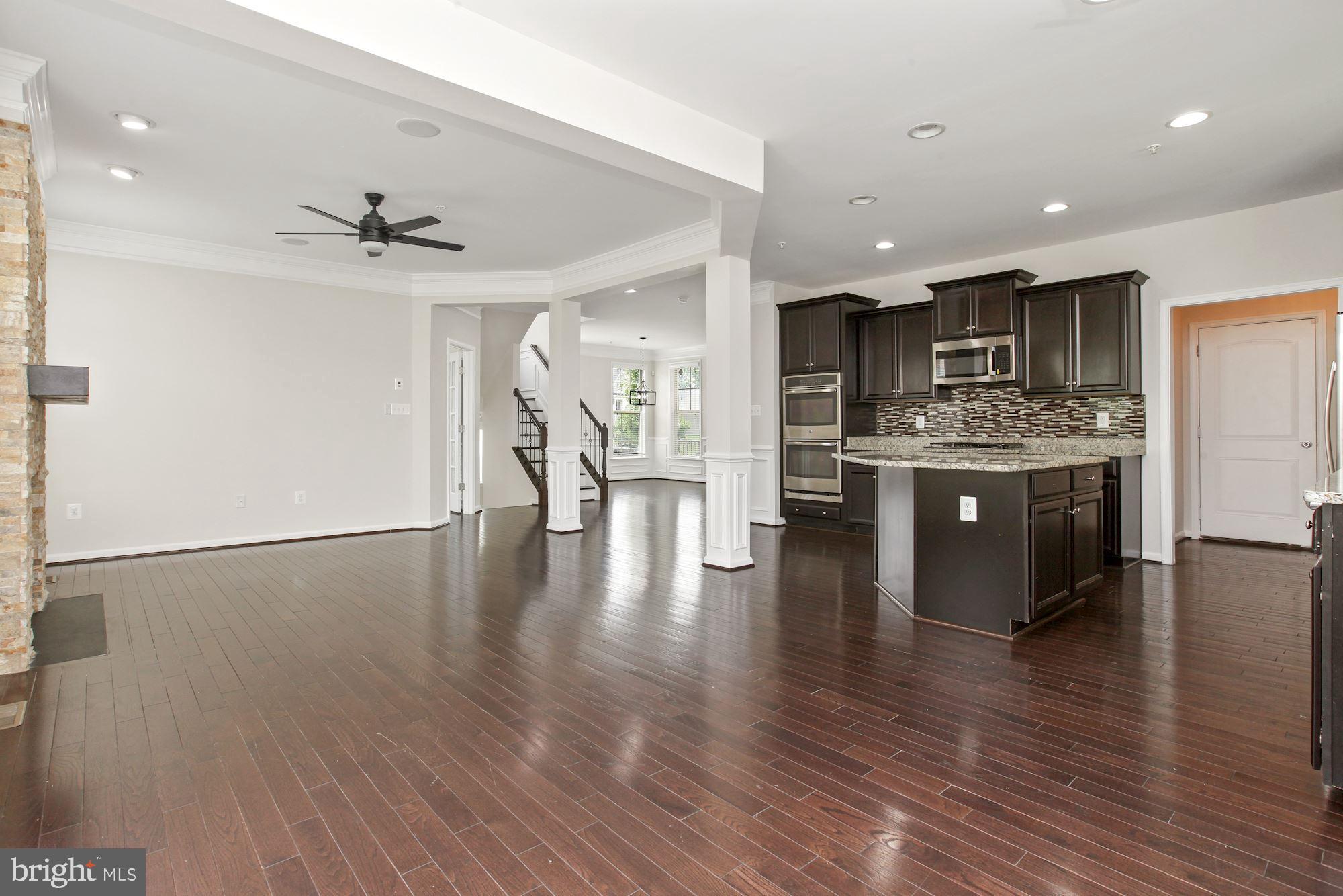 WOODMORE TOWNE CENTRE - Residential